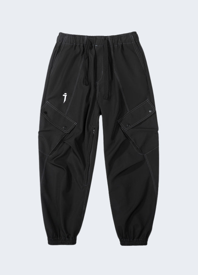 Stylish black cargo trousers with multiple pockets and a modern fit, perfect for creating versatile and functional outfits in Canada.