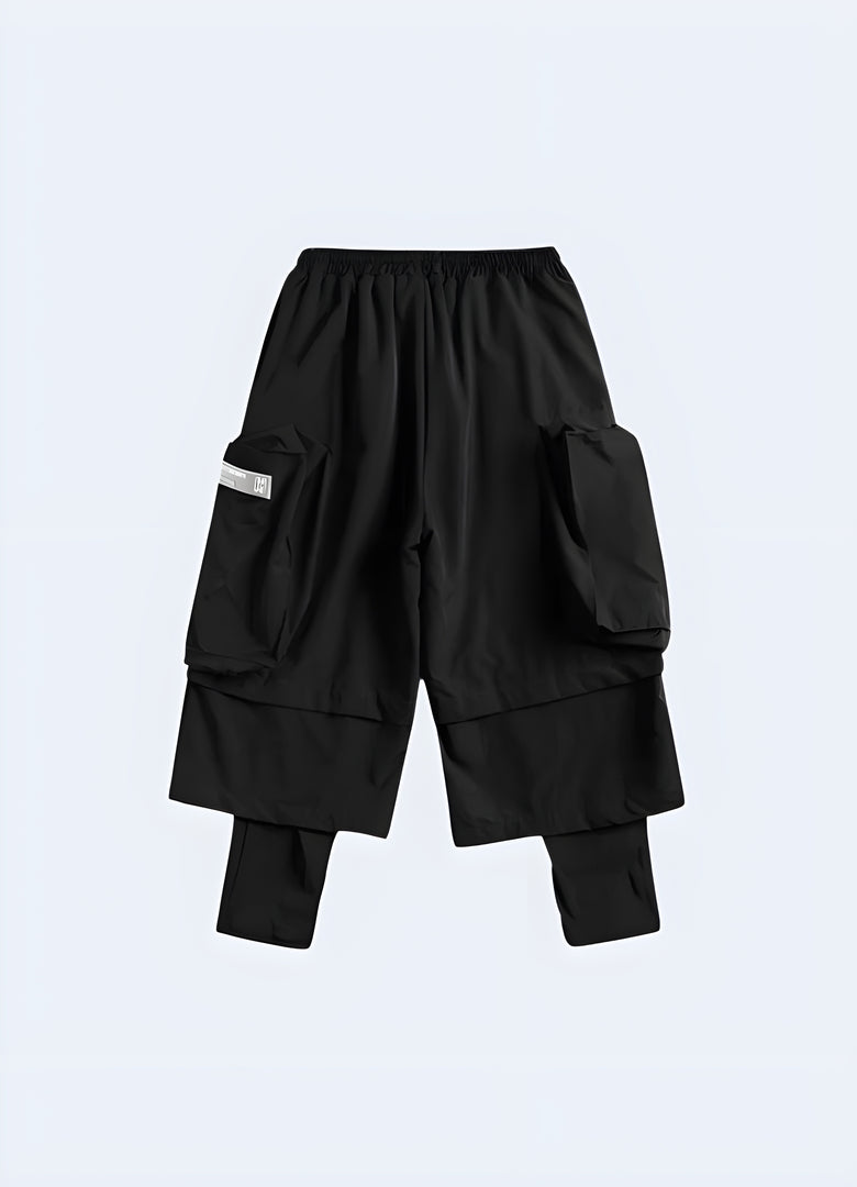 Back view of trendy loose streetwear pants showcasing their relaxed fit and modern design, ideal for fashion-forward individuals in Canada.