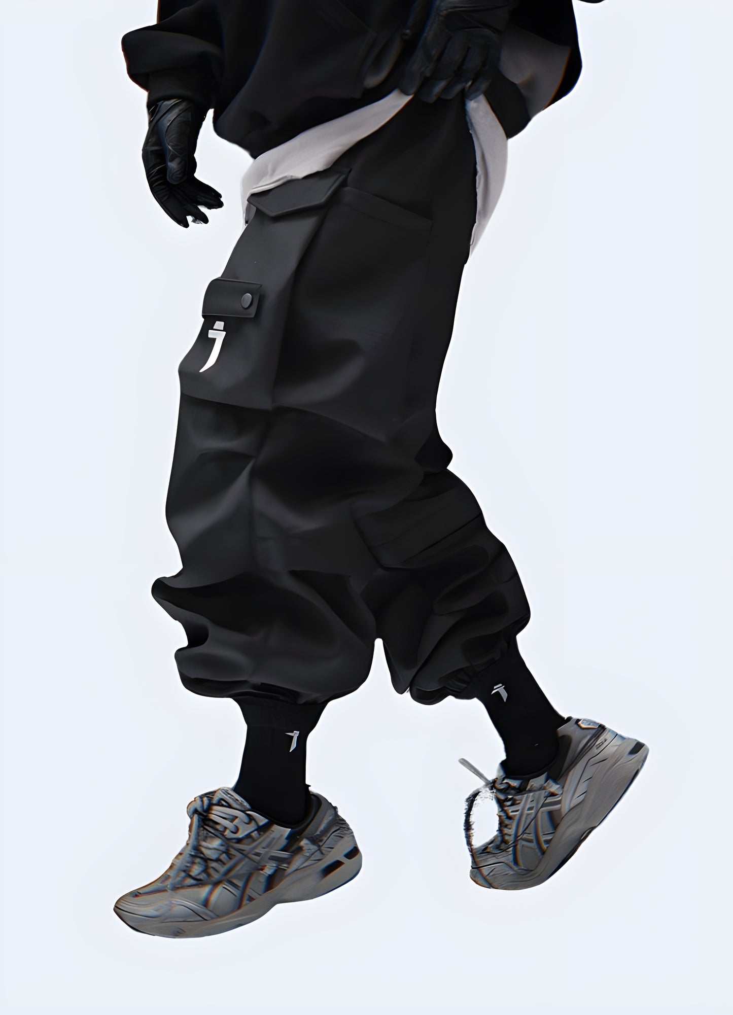 Man wearing urban cargo pants – Side view | Stylish and functional cargo pants with a modern techwear design, featuring multiple pockets and a relaxed fit. Perfect for streetwear and urban fashion enthusiasts.