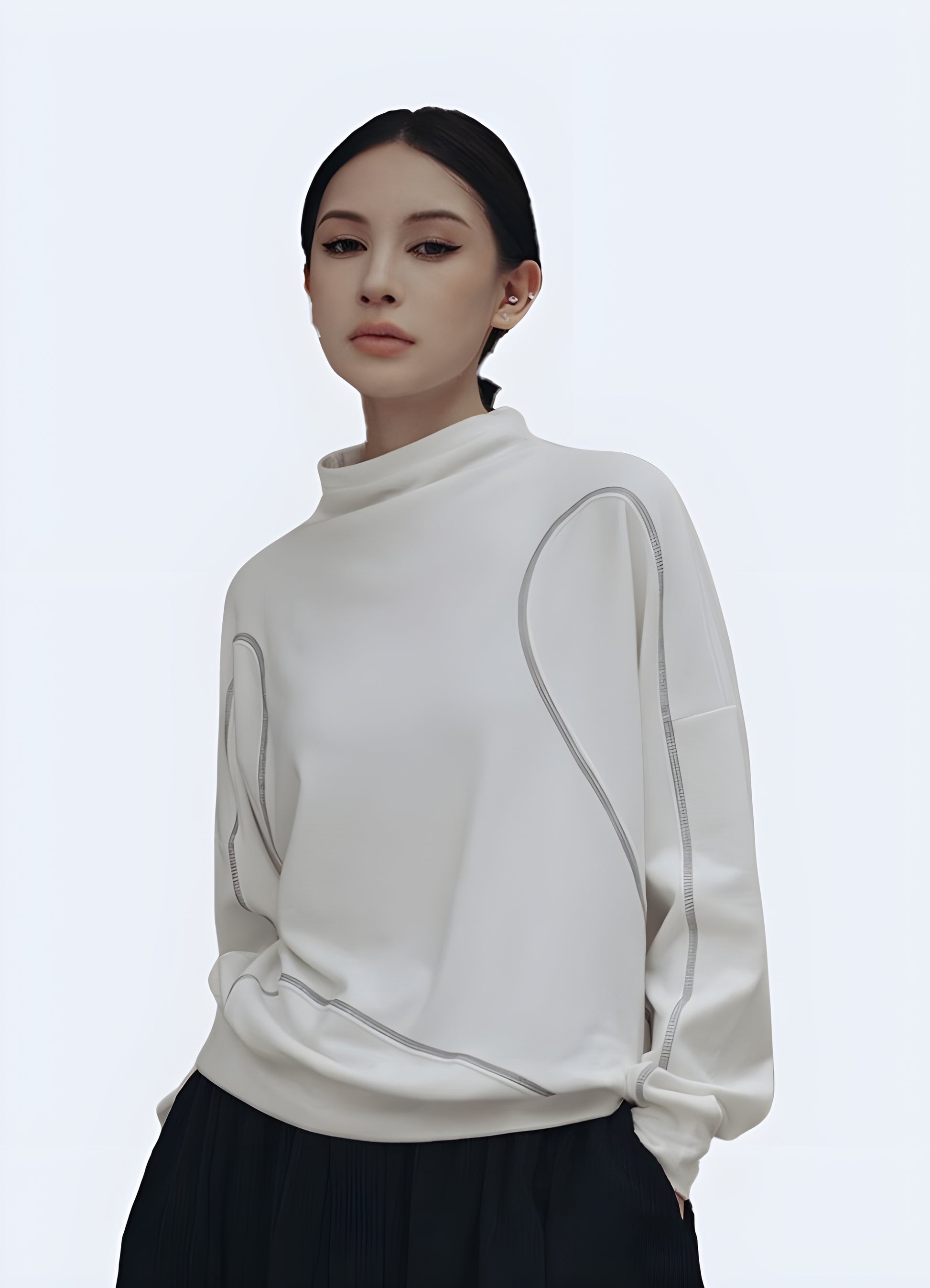 Women's techwear white round-neck sweatshirt available in Canada, offering a stylish and versatile addition to your wardrobe.