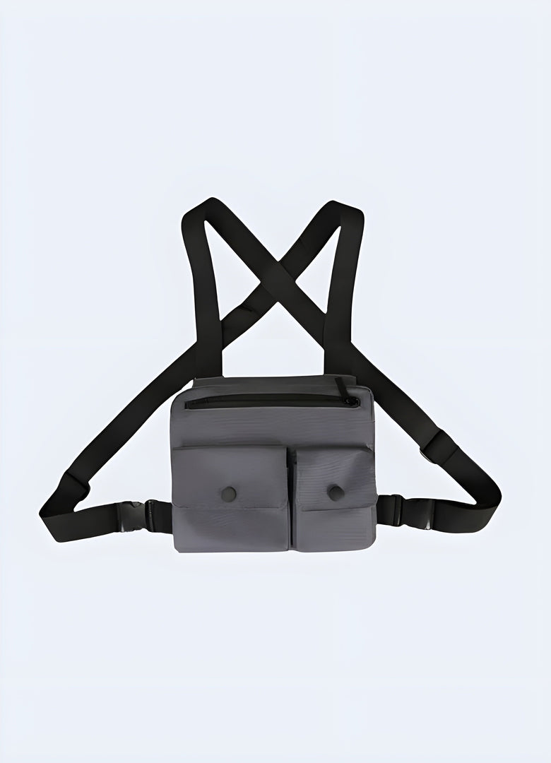 In addition to quality, the bag also has many compartments, pockets and straps, which are quality requirements Canada.