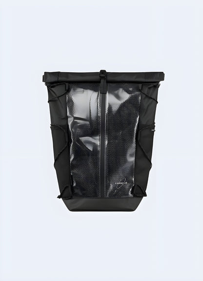 As a reflection of the bold, this bag mirrors the daring of the modern city dweller Canada. 