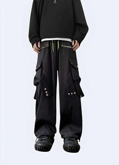 High-performance darkwear baggy pants women, combining style and functionality, perfect for outdoor enthusiasts in the Canada.