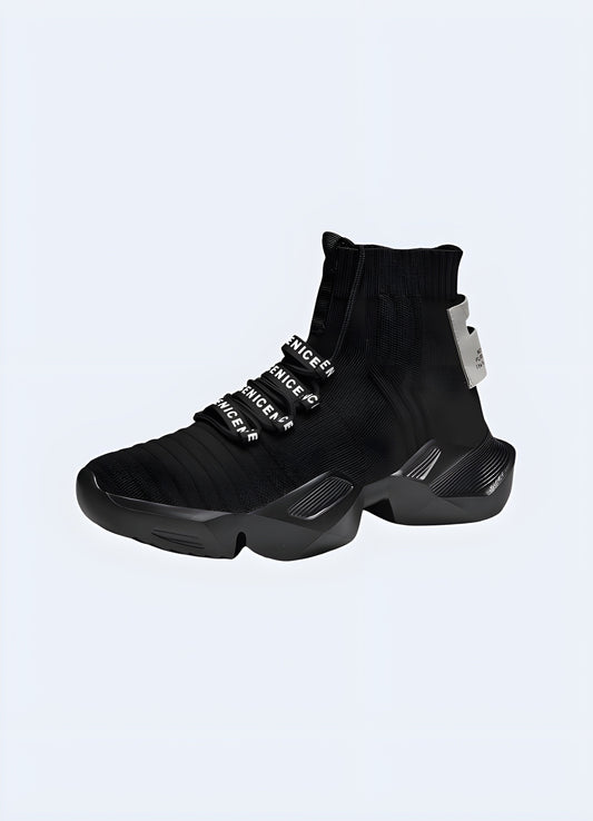 Front and side view of lightweight black techwear sneakers, featuring a minimalist design that appeals to style-conscious Canada individuals.