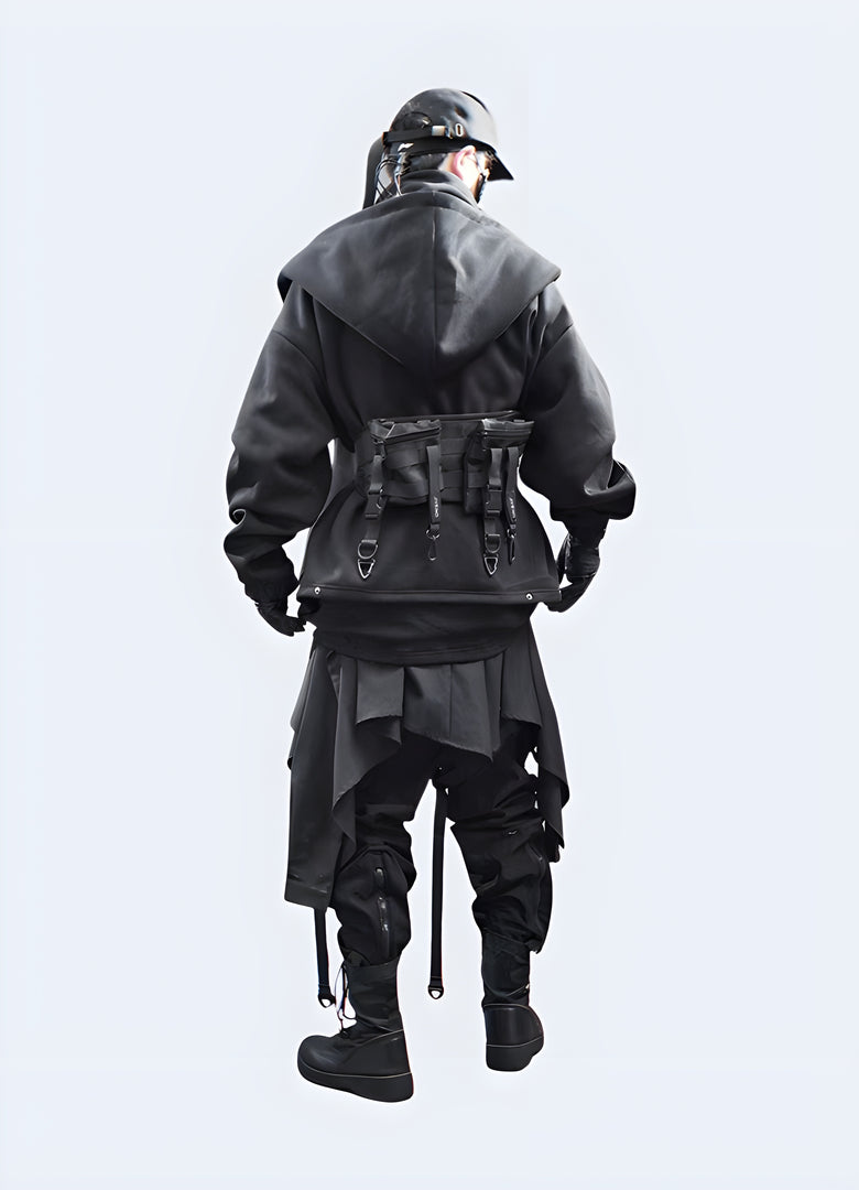 Man wearing functional black cap back view – Canada. Urban techwear design with adjustable strap and breathable fabric, perfect for minimalist streetwear looks.