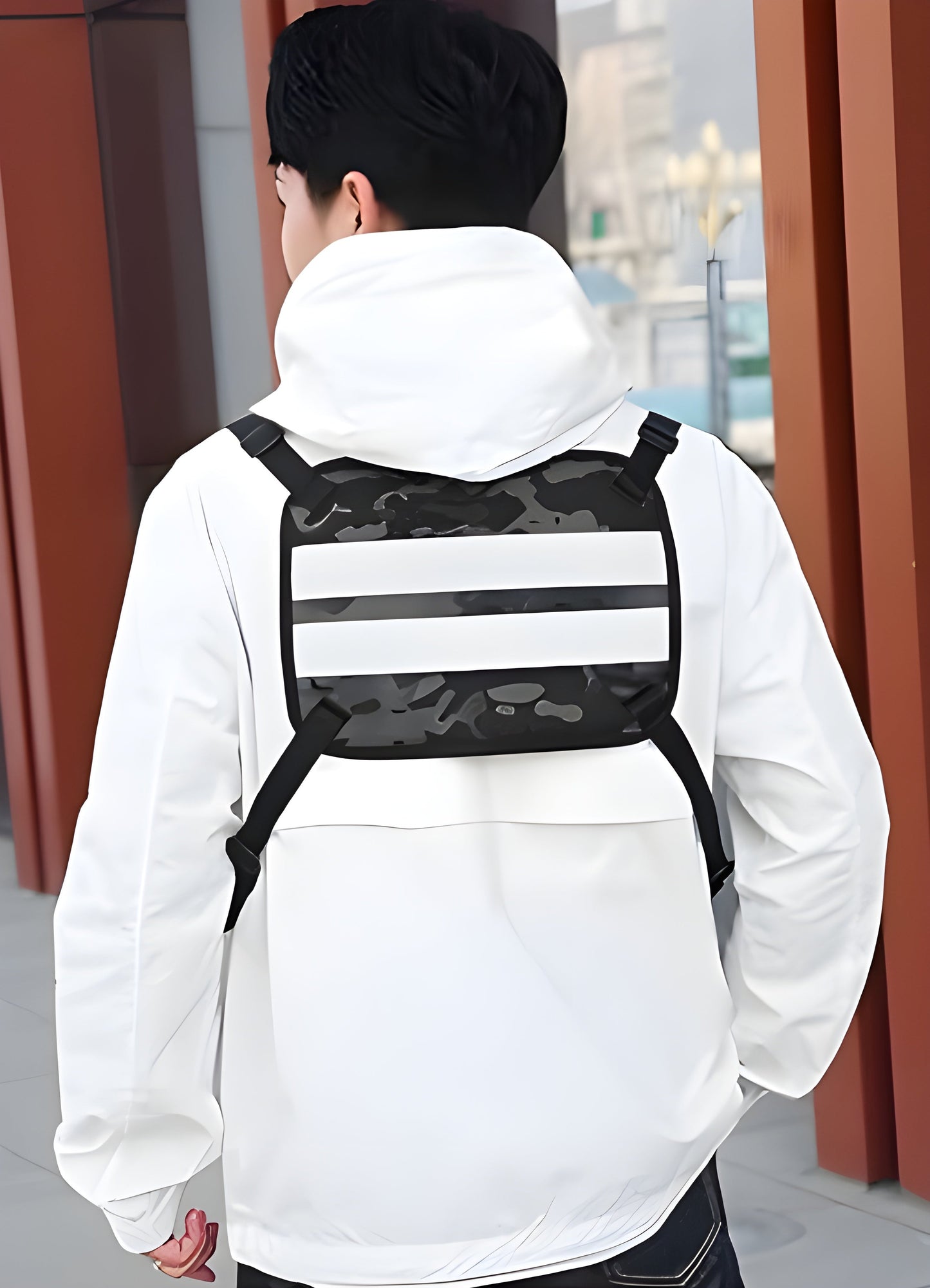 The back view highlights how the harness fits securely and comfortably, showcasing the camo print and the harness's urban, functional style Canada.