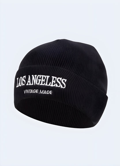 This beanie is the perfect accessory to complement the vigor of skateboarding or other outdoor activities.