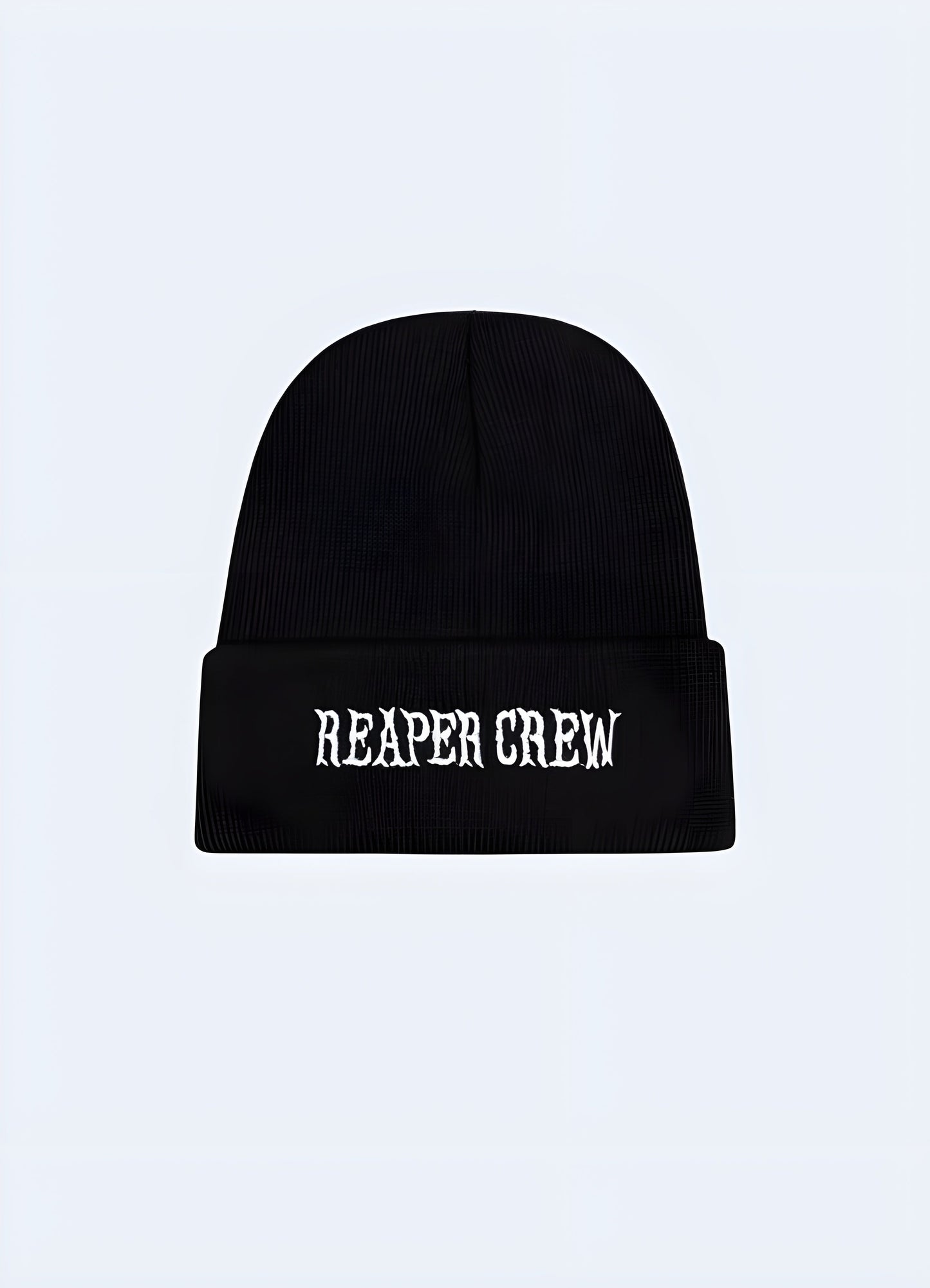 This beanie is the perfect accessory to complement the vigor of skateboarding or other outdoor activities.