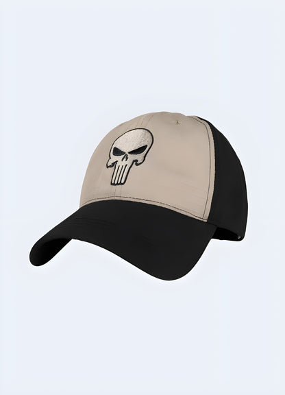 Its lightweight construction and skull graphic make it ideal for any tactical activity. 