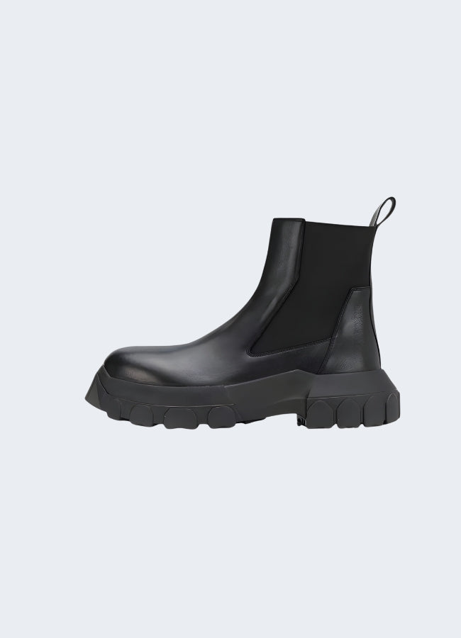 Sleek techwear Chelsea boots, combining modern technology and classic style for urban exploration and everyday wear in the Canada.