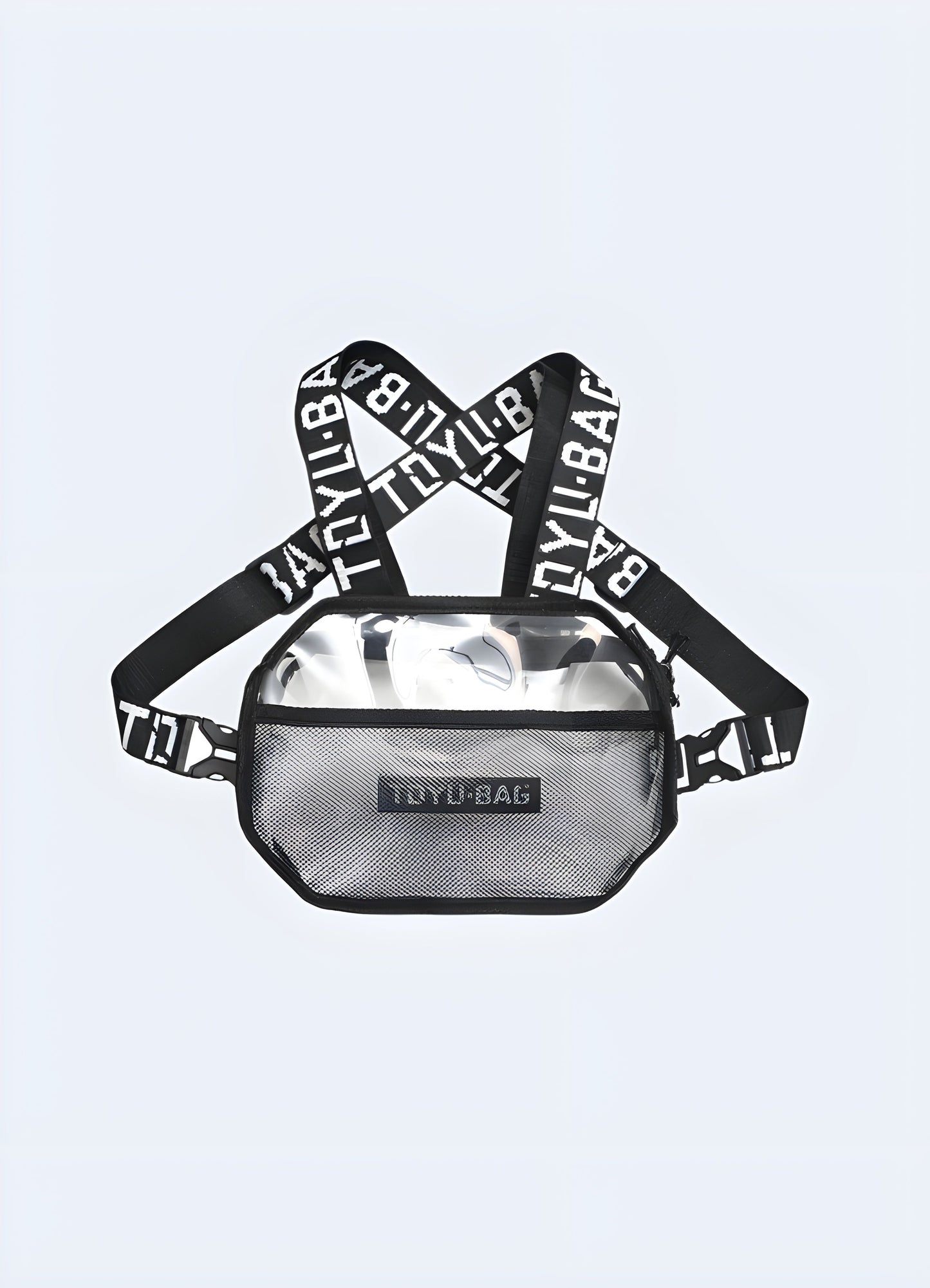 The bag is clear, allowing its contents to be seen through it. The model's outfit and the bag complement each other, emphasizing a modern and stylish look Canada.